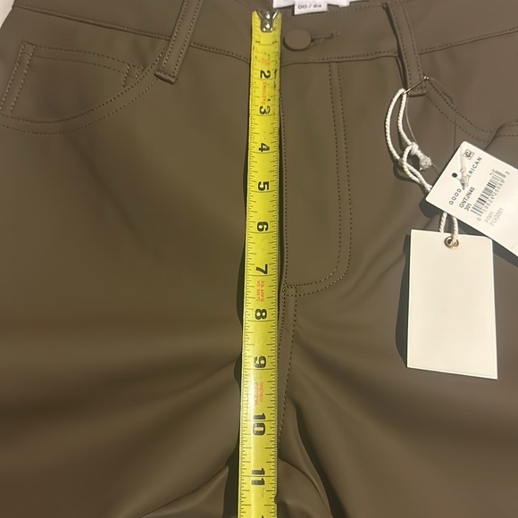 NWT Good American Good 90s Faux Leather Trooper Pants in Fog - Picture 12 of 17